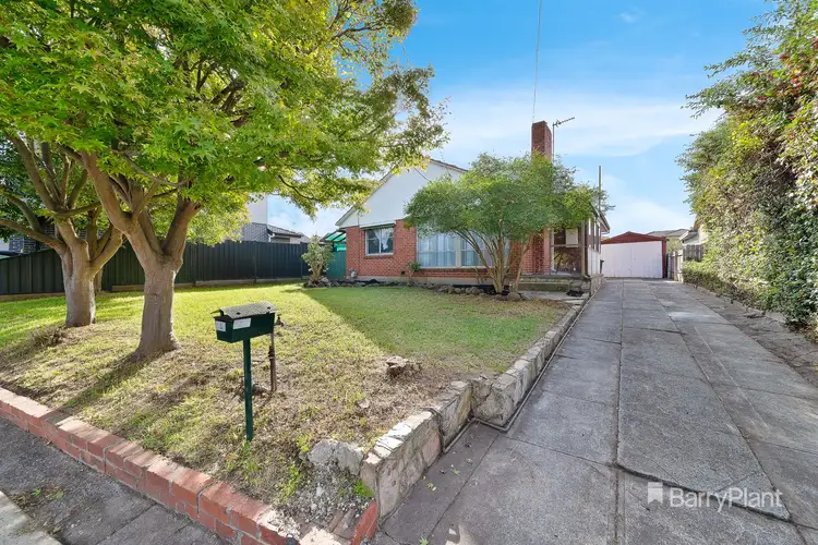1 Keith Crescent