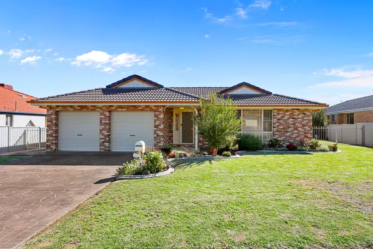 7 Mulwala Close, Tamworth NSW 2340
