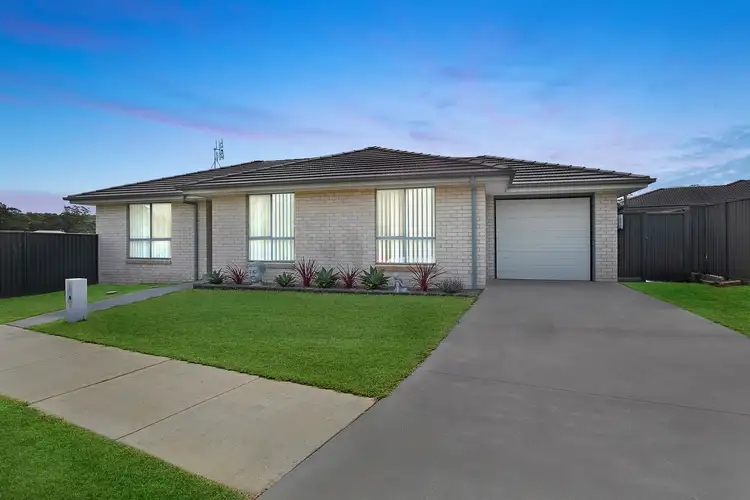 13 Hampton Court, Woongarrah NSW 2259