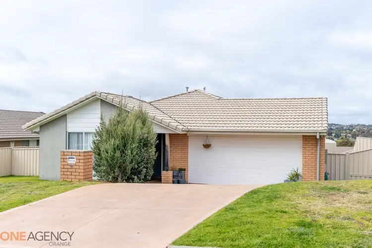 48 Honeyman Drive, Orange NSW 2800