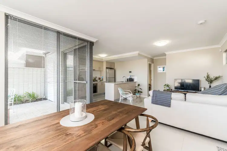 Fifth view of Homely house listing, 1/210 Kooyong Road, Rivervale WA 6103