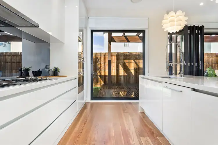 Sixth view of Homely townhouse listing, 10B Roselyn Crescent, Bentleigh East VIC 3165