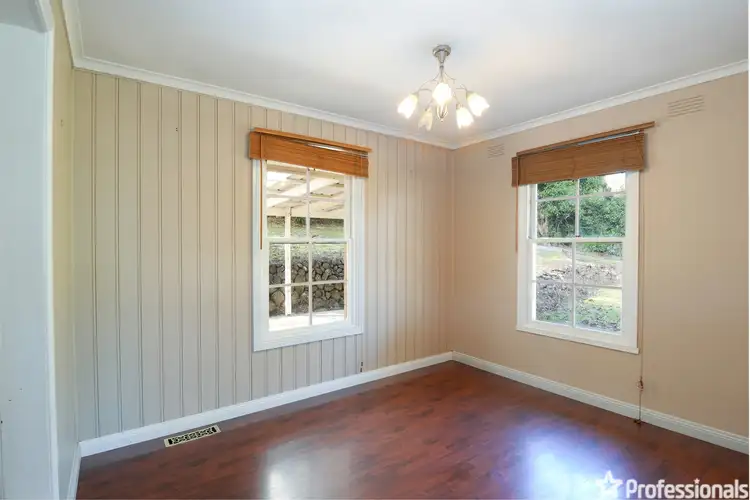Fifth view of Homely house listing, 2 Williams Crescent, Woori Yallock VIC 3139