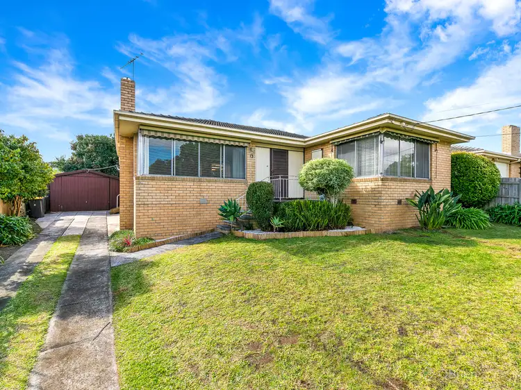 13 Stradbroke Crescent, Mulgrave VIC 3170