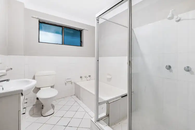 Fifth view of Homely unit listing, 9/16 Railway Parade, Westmead NSW 2145