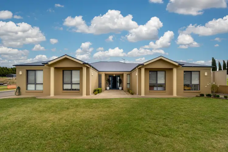 21 Plumb Street, Blayney NSW 2799