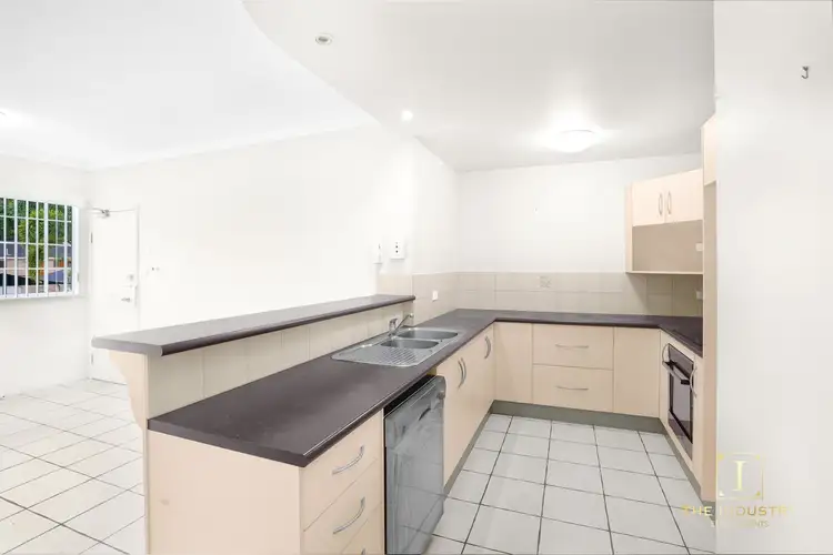 Fifth view of Homely apartment listing, 8/30-32 Digger Street, Cairns North QLD 4870