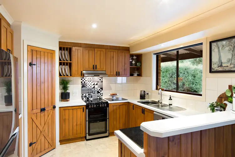 Fourth view of Homely house listing, 10 Acacia Court, Linton VIC 3360