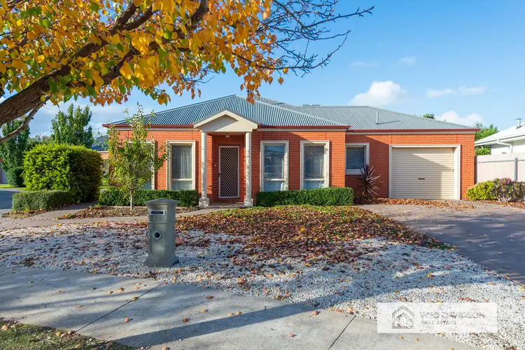 Main view of Homely townhouse listing, 5/38 Karingal Crescent, Horsham VIC 3400