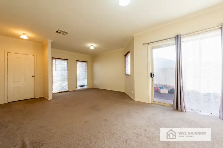 Third view of Homely townhouse listing, 5/38 Karingal Crescent, Horsham VIC 3400