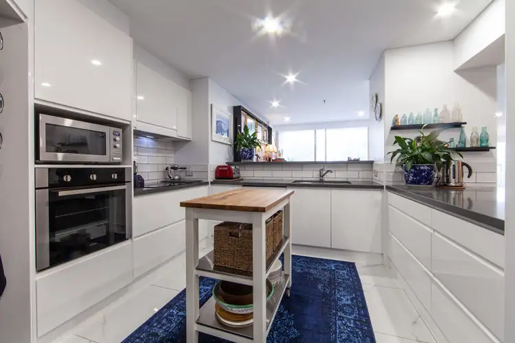 Fourth view of Homely unit listing, 302/1 Peak Avenue, Main Beach QLD 4217