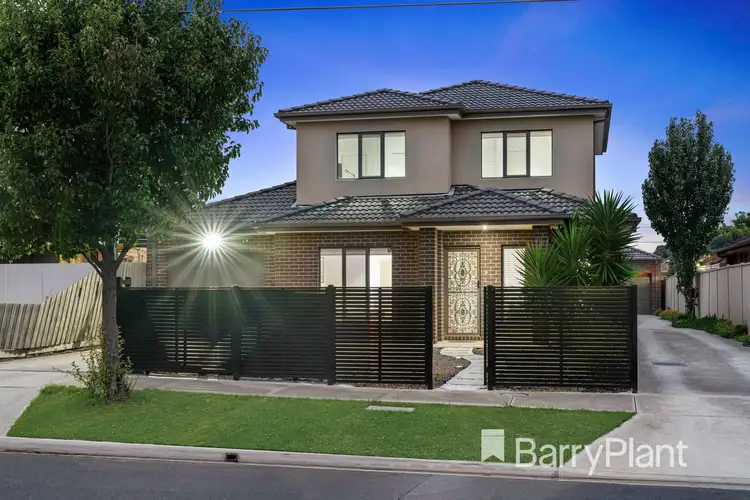 1/52 Oberon Avenue, St Albans VIC 3021