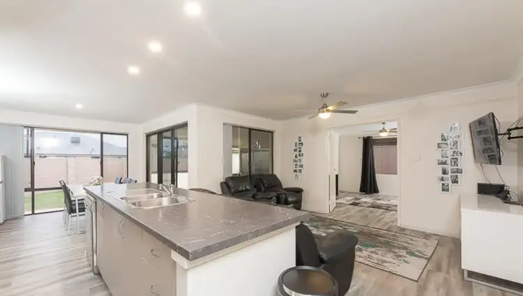 24 Woorabinda Rise, Lakelands WA 6180