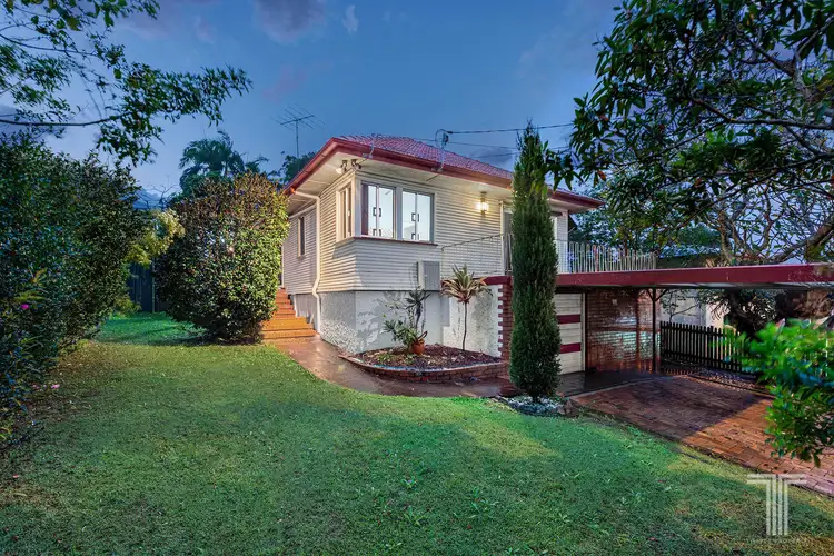 124 Nursery Road, Holland Park West QLD 4121