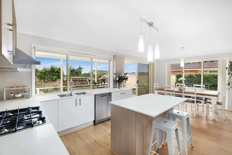 12 Tomaree Crescent, Woongarrah NSW 2259