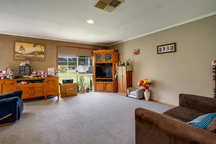 Second view of Homely house listing, 19 Buckland Court, Wodonga VIC 3690