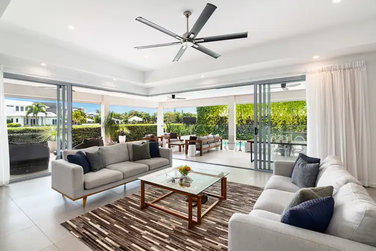 18 Blue Water Lane, Trinity Beach QLD 4879
