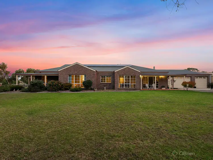 48 Earlston Circuit, Cranbourne VIC 3977
