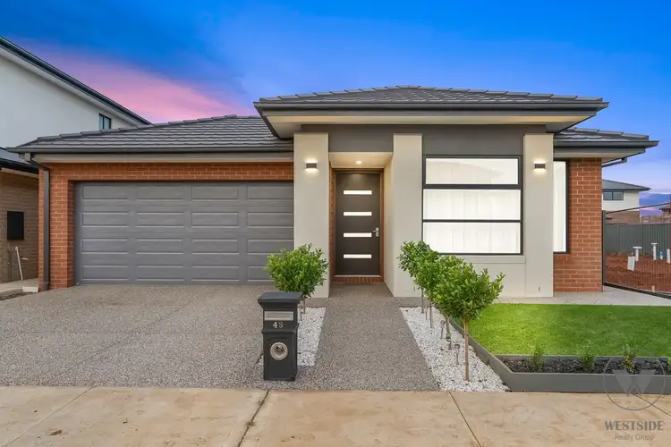 48 Hemingway Drive, Rockbank VIC 3335