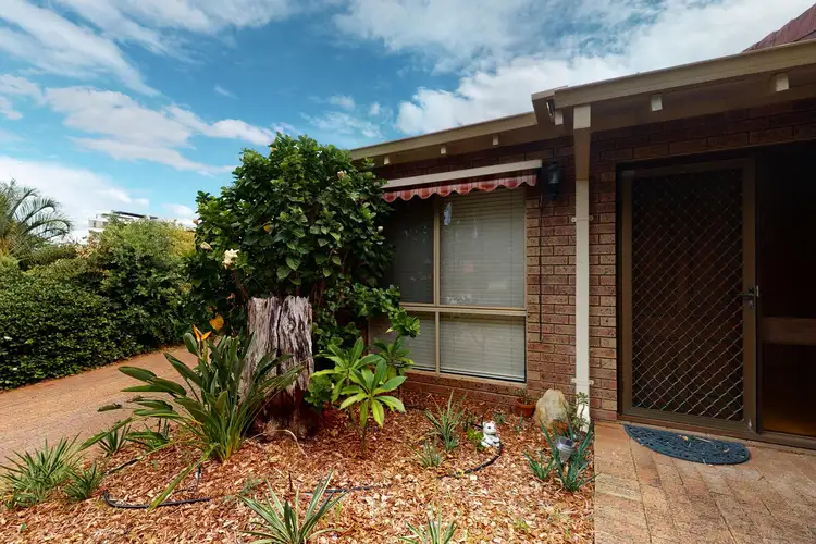 2/63 Park Street, Como WA 6152