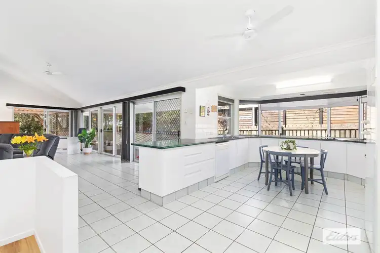 21 Royal Drive, Kawungan QLD 4655