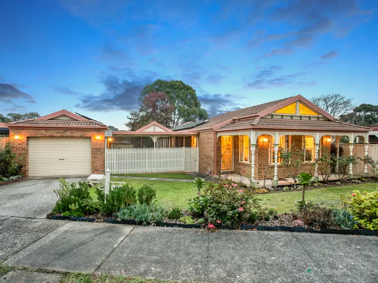 2 Leonard Avenue, Berwick VIC 3806