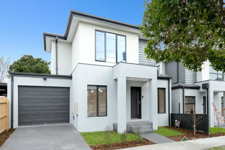 2a Mahogany Avenue, Frankston North VIC 3200
