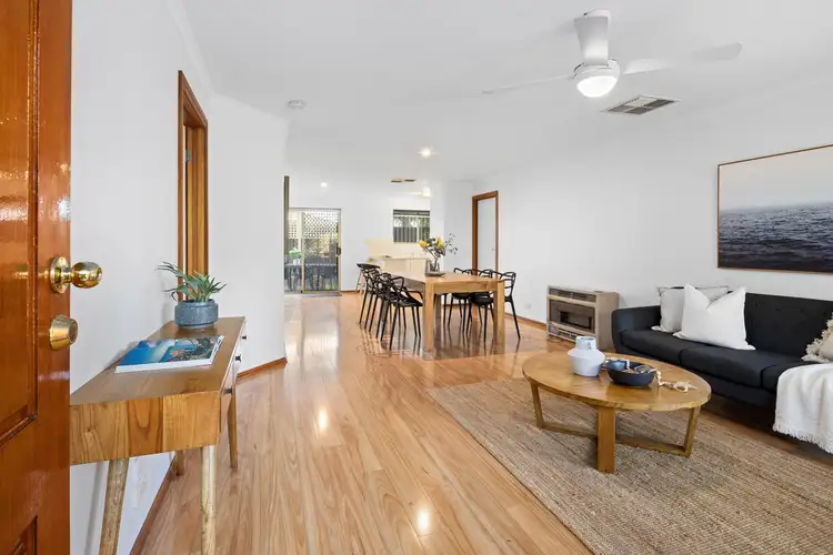6/7 Rothschild Street, Woodcroft SA 5162