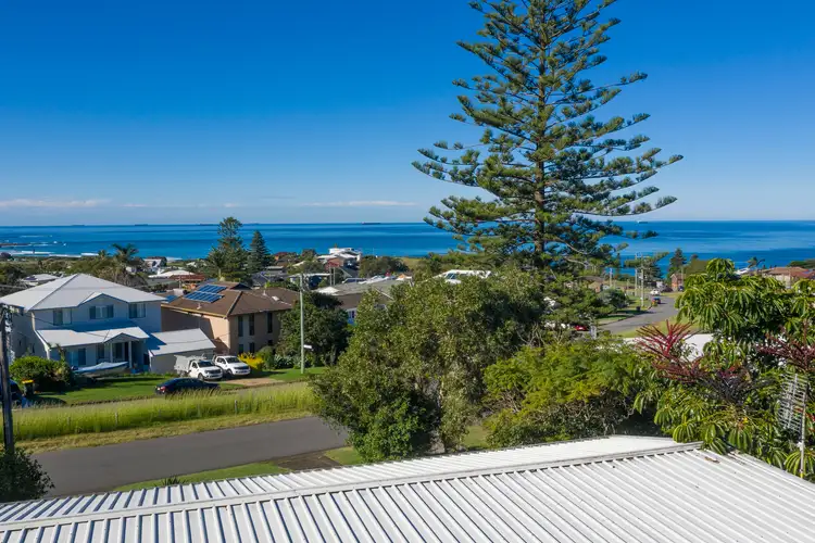 Fourth view of Homely house listing, 32 Park Avenue, Caves Beach NSW 2281