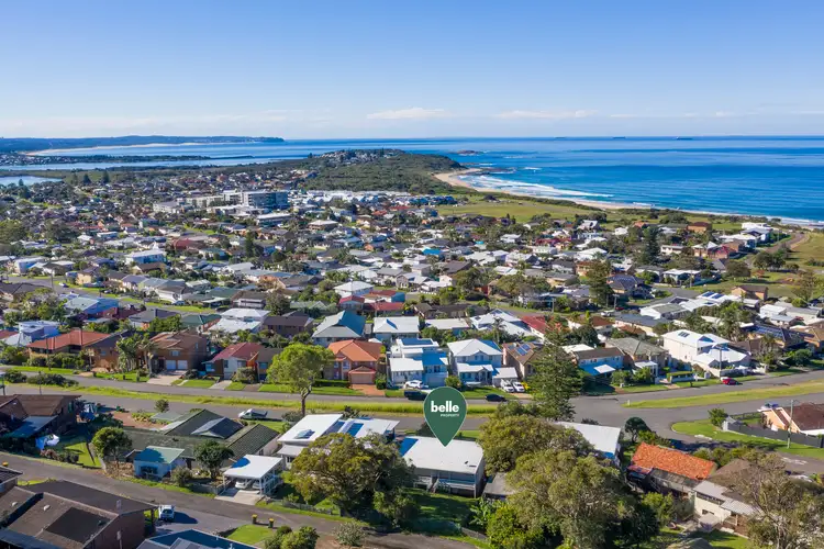 Fifth view of Homely house listing, 32 Park Avenue, Caves Beach NSW 2281