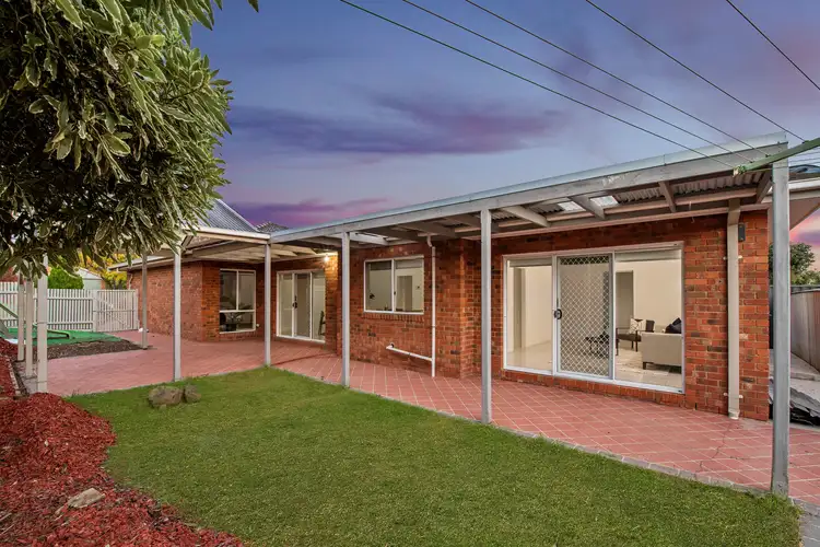Second view of Homely house listing, 5 Diamond Court, Hillside VIC 3037