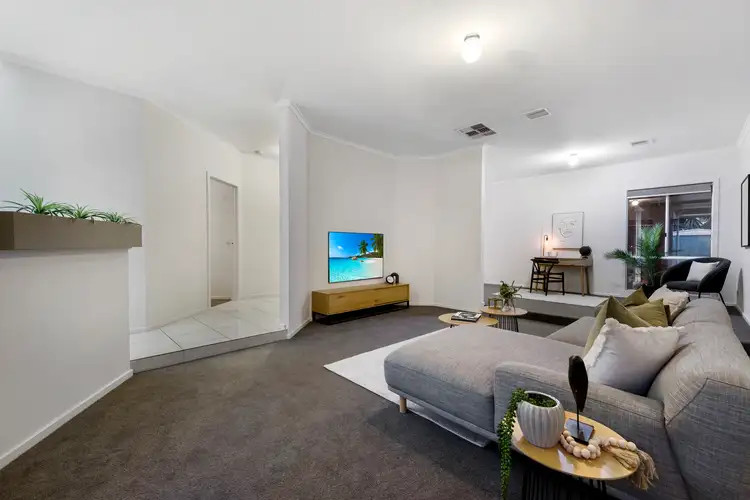 Fifth view of Homely house listing, 5 Diamond Court, Hillside VIC 3037