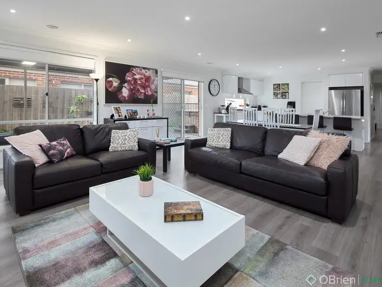 Fifth view of Homely house listing, 10 Pepper Crescent, Drouin VIC 3818