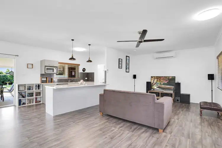 15 McLaughlin Road, Bentley Park QLD 4869