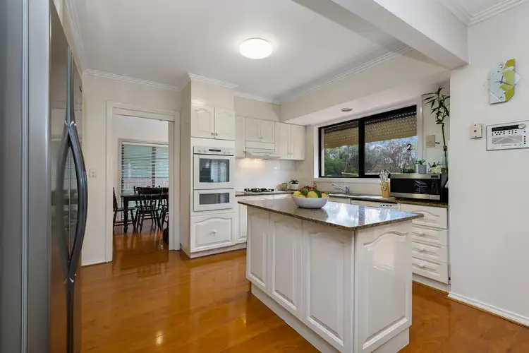 Fifth view of Homely house listing, 5 Krona Rise, Keilor Lodge VIC 3038
