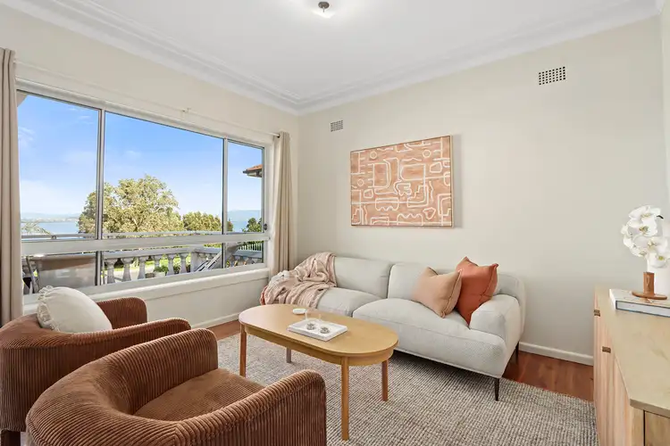 Fourth view of Homely house listing, 262 Northcliffe Drive, Lake Heights NSW 2502