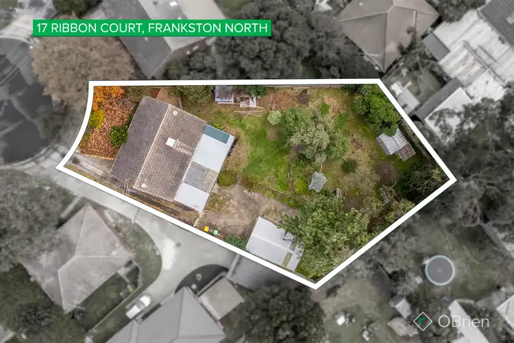 17 Ribbon Court, Frankston North VIC 3200