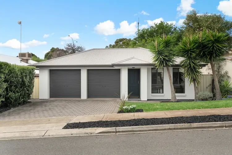 8 Kakadu Drive, Morphett Vale SA 5162