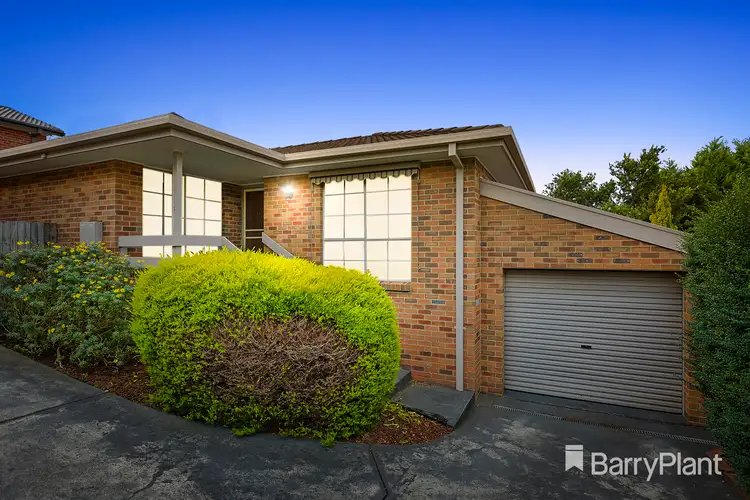 2/8 Tourmaline Crescent, Wheelers Hill VIC 3150