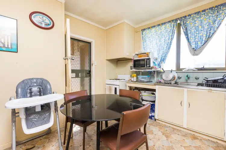 Second view of Homely house listing, 4 Murray Avenue, Red Cliffs VIC 3496