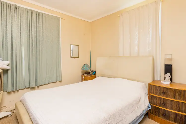 Fifth view of Homely house listing, 4 Murray Avenue, Red Cliffs VIC 3496