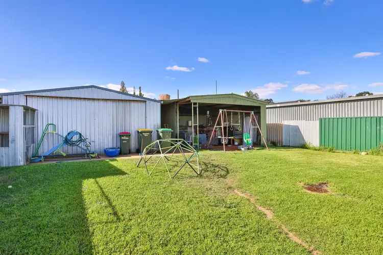 Sixth view of Homely house listing, 4 Murray Avenue, Red Cliffs VIC 3496