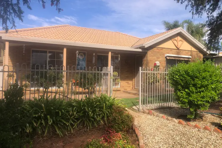 2/68 Bromley Road, Robinvale VIC 3549