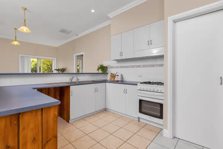 Sixth view of Homely house listing, 3 Goulburn Avenue, Red Cliffs VIC 3496