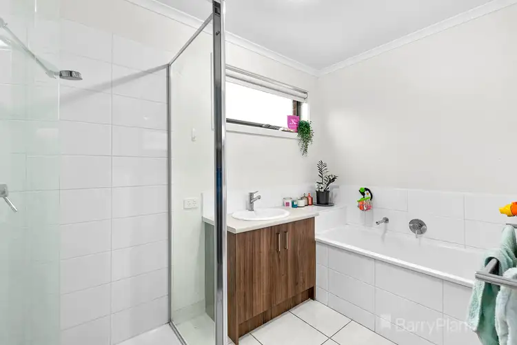 Sixth view of Homely house listing, 2/12 Spaniel Lane, Pakenham VIC 3810
