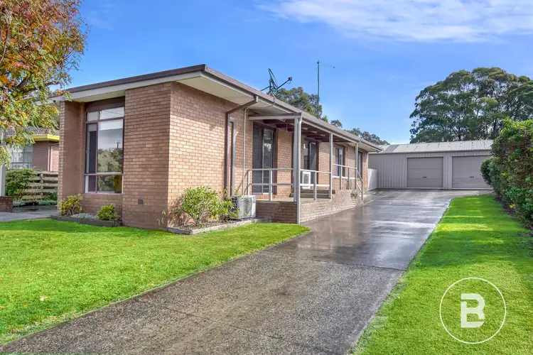 12 Park Road, Beaufort VIC 3373