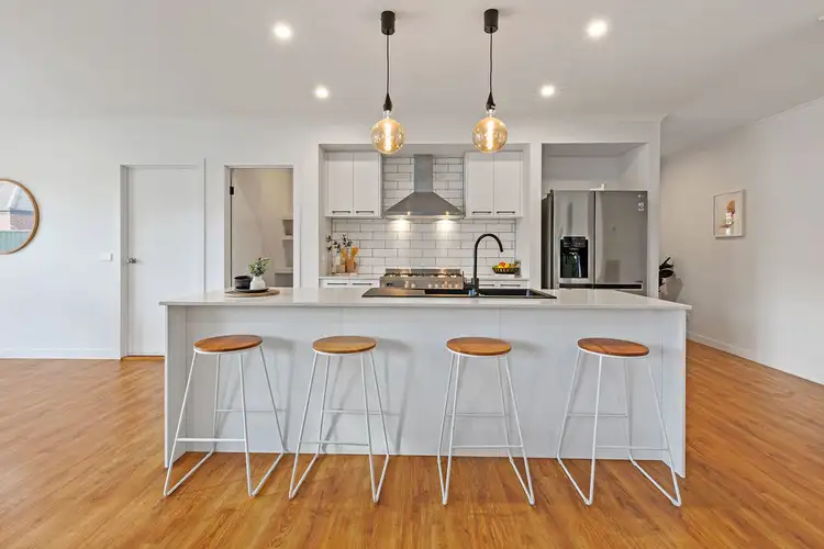 Fourth view of Homely house listing, 3 Boyd Court, Canadian VIC 3350