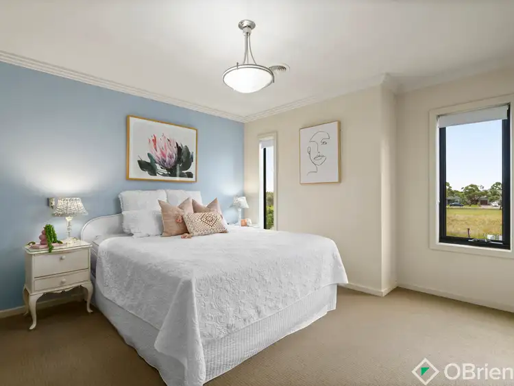 Fifth view of Homely house listing, 2 Hutchins Close, Mordialloc VIC 3195