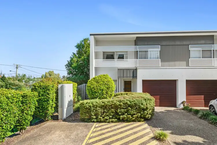Main view of Homely townhouse listing, 1/400 Tingal Road, Wynnum QLD 4178