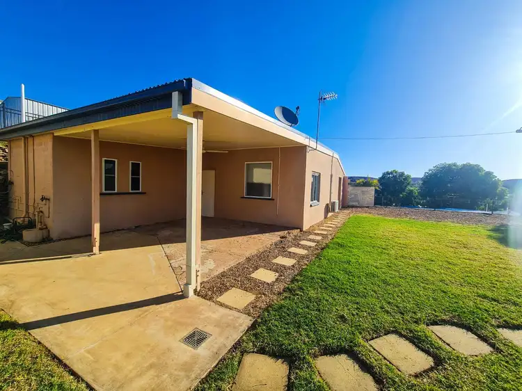2 Swan Street, Mount Isa QLD 4825